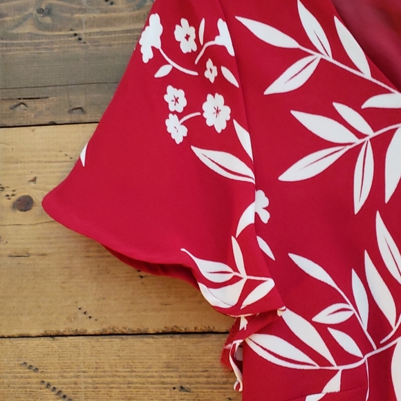 Coldwater Creek deep red floral flutter hem dress - Picture 4 of 6